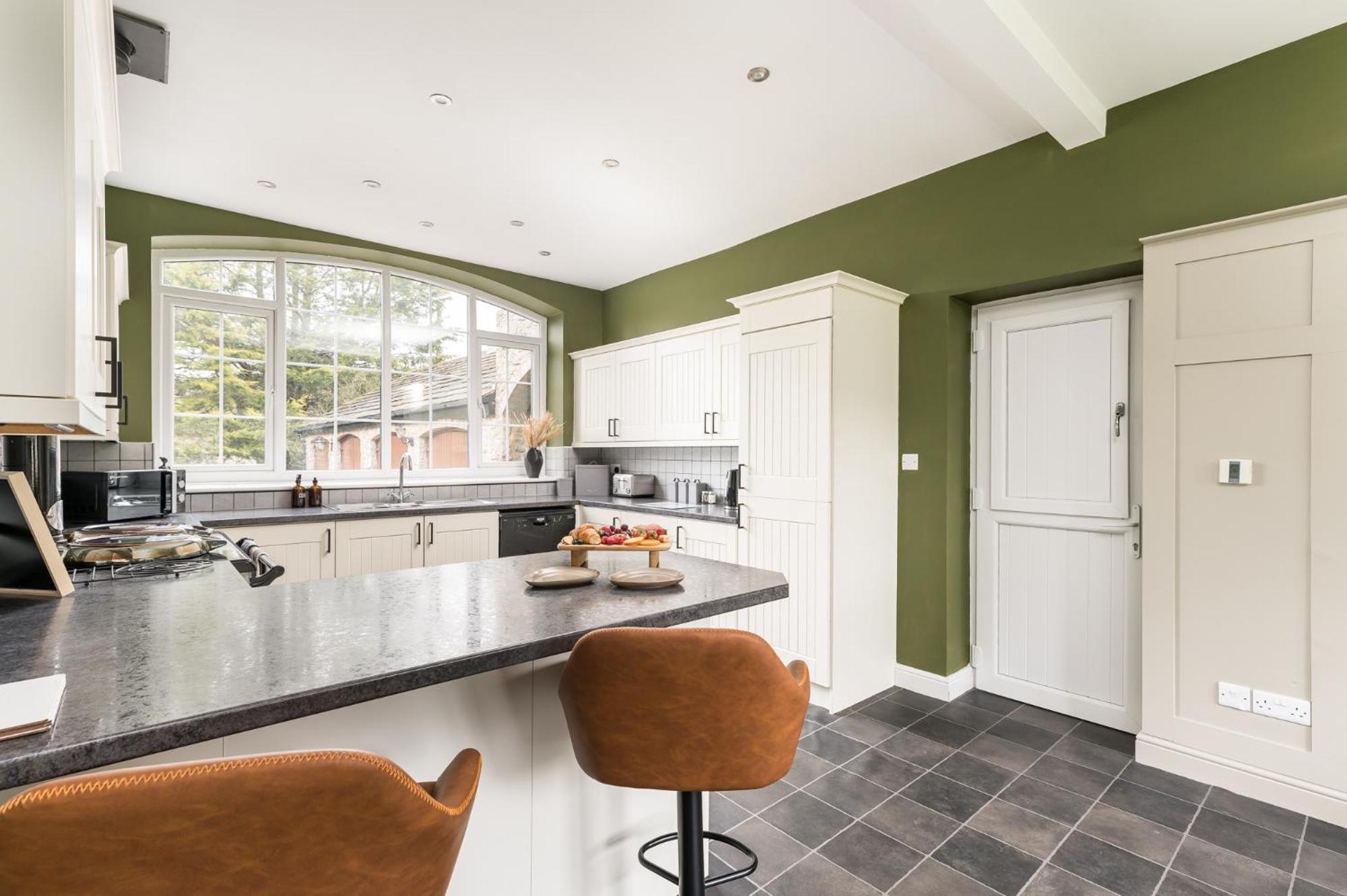 Central Malham Wellbeing Escape Hot Tub & Studio Екстериор снимка